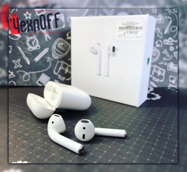 Копия наушников Airpods в магазине